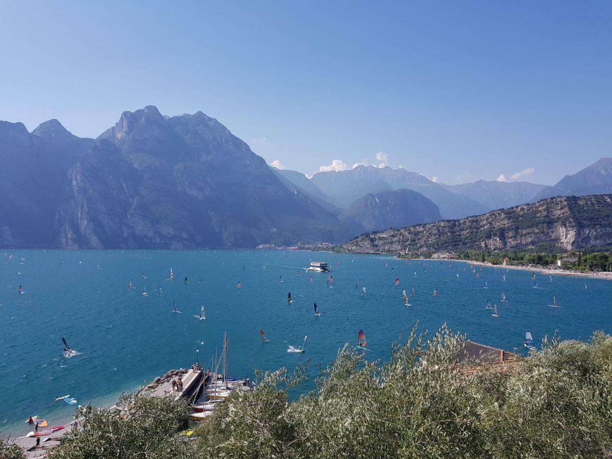 Torbole Lake Front 托尔博莱 外观 照片
